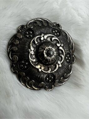 Vintage Silver Tone Ornate Floral Rosette Scarf Clip